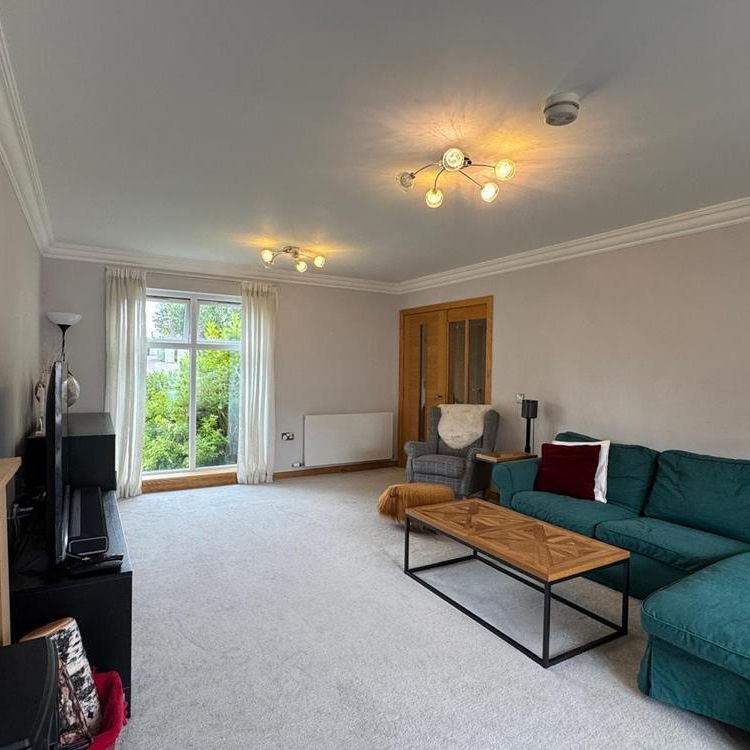 4 bedroom detached house to rent - Photo 1