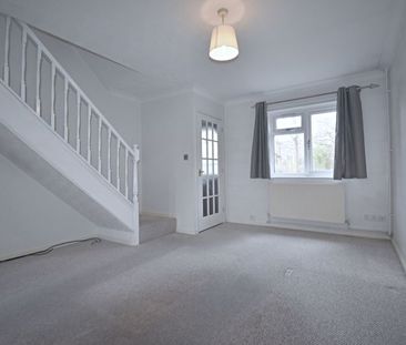Simons Close, Basingstoke - Photo 1