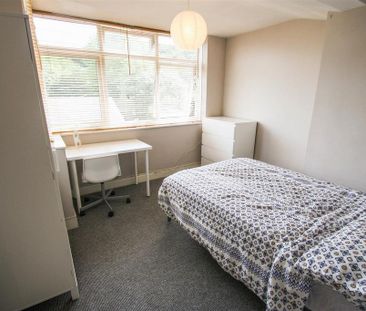 5 bedroom flat to rent - Photo 6