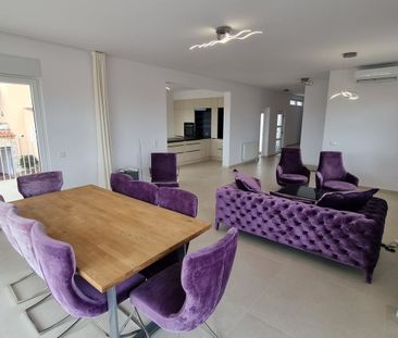 Elegant villa with swimmimg pool in Palmanova - Photo 4