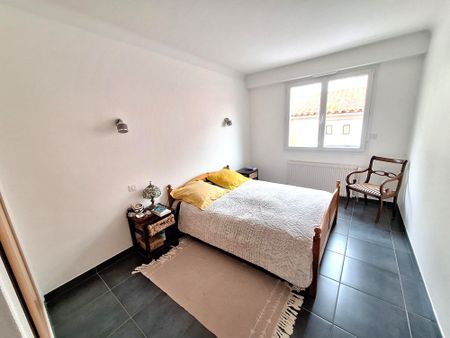 Location Appartement 4 pièces 98m² LES SABLES D OLONNE 85100 - Photo 3