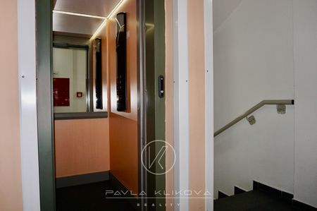 Pronájem bytu 1+kk a garsoniéry 32 m², Radobyčická, Plzeň - Fotografie 5