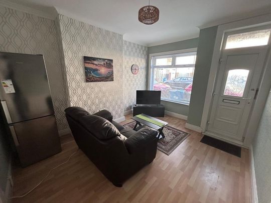 2 bedroom terraced house to rent - Photo 1