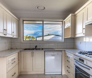 Perfectly Positioned Home - Photo 6