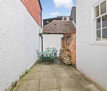 3 bedroom terraced house to rent - Photo 5