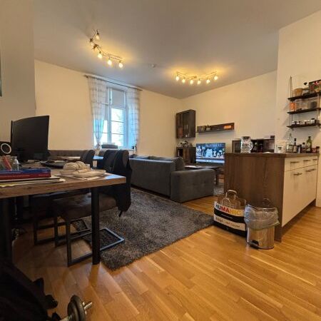 Wohnen in den DRAGONERHÖFEN von Wels - gepflegte 2-Zimmer Wohnung mit modernem Badezimmer (inkl. Wanne) | Ab 01.06.2026 verfügbar! - Photo 1