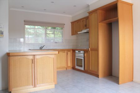 13 Ford Street, Ringwood VIC 3134 - House For Rent | Domain - Photo 5