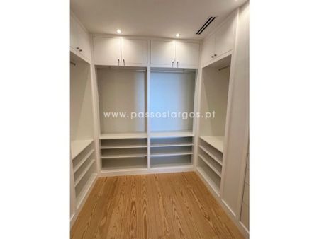 5 room luxury Flat for rent in Lisbon - Photo 3