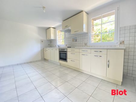 Location Maison 5 pièces 190m² BAIN DE BRETAGNE 35470 - Photo 3