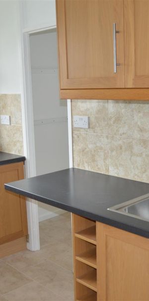 2 bedroom maisonette to rent - Photo 1