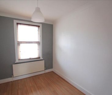 4 bedroom terraced house to rent - Photo 6