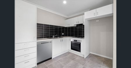 Modern Two Bedroom Unit - Photo 4