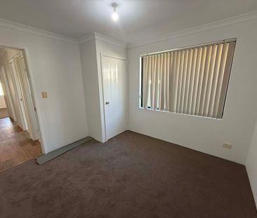 Newly Refreshed Spacious Home - Photo 1