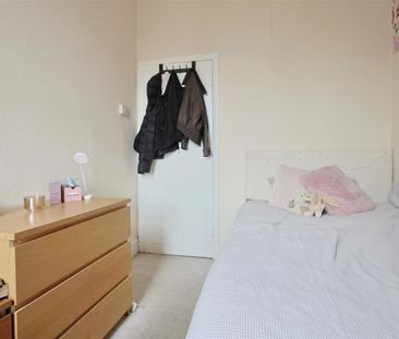 3 bedroom Student Flat to rent in Helmsley Road, Sandyford, Newcast... - Photo 5