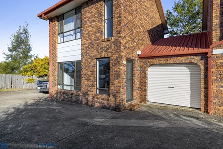 This impeccably presented brick townhouse is sure to impress! - Photo 5