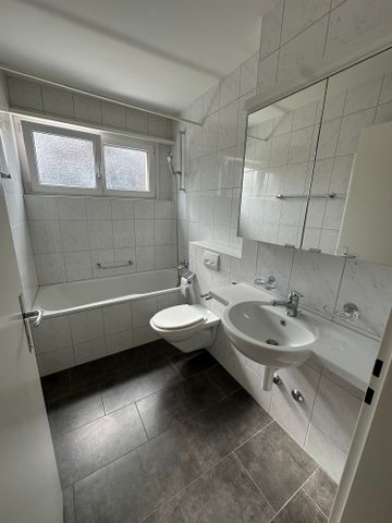 Sonnige 4.5 Zimmer-Wohnung mit Balkon - Foto 5