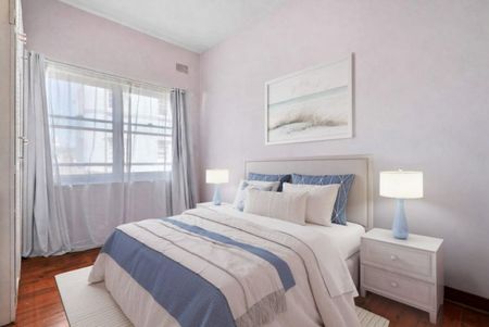 Spacious Harbourside Apartment with Study in Prime Vaucluse Location - Photo 5