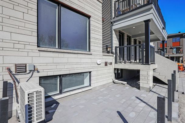 For Lease - 917 Creekway Private, Kanata, Ontario - Photo 1