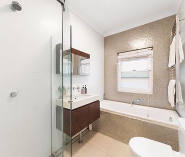 Single-Storey Home with Unbeatable Access - Photo 3