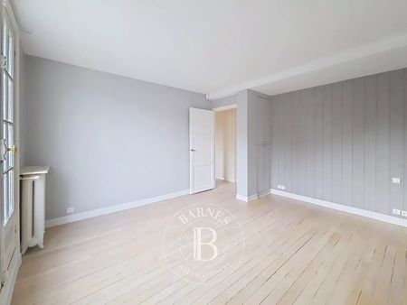 Tout savoir sur cet appartement dans le quartier Saint Thomas d'Aquin, à Paris 7ème - Photo 5
