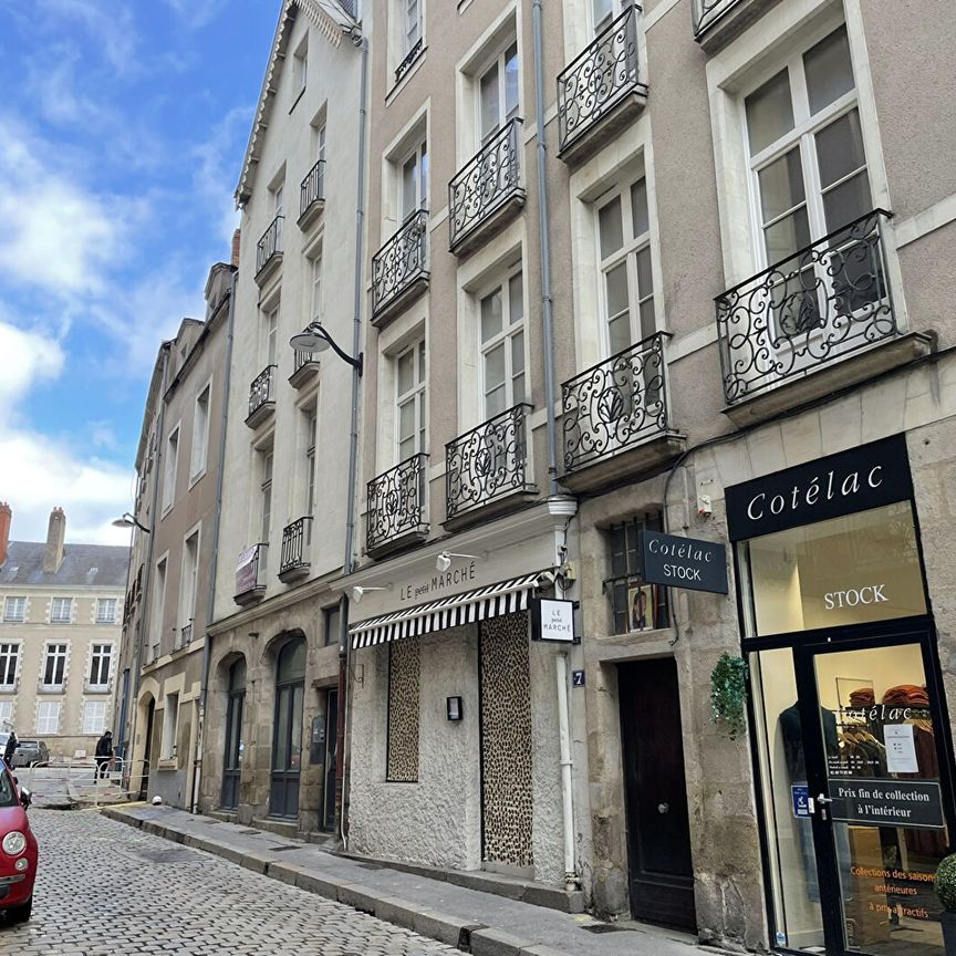 A LOUER - NANTES CATHEDRALE - Charmant 2 pièces de 29.76 m² - Photo 1