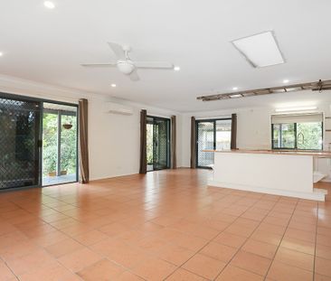 15 Paddington Drive, Carrara QLD 4211 - House For Rent | Domain - Photo 5