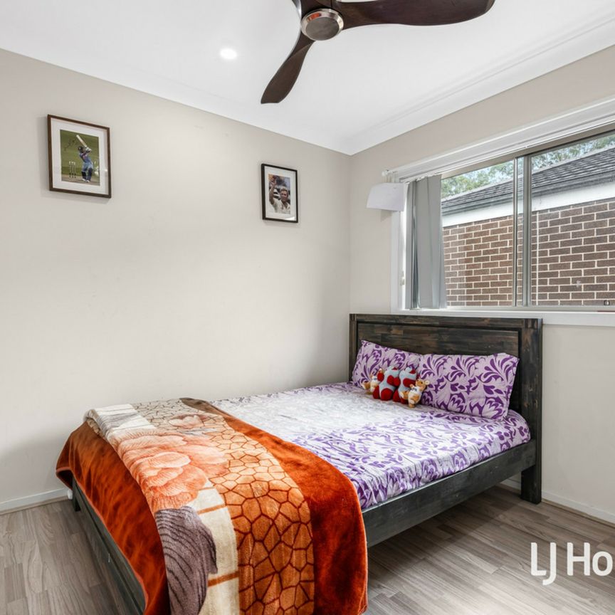 Beautiful 4 Bedroom Home - Great Location! - Photo 1