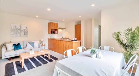 Short term periodic lease at low rent! - Photo 3