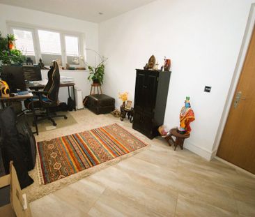 4 bedroom detached house to rent - Photo 4