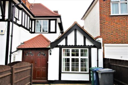 5 bedroom house to rent - Photo 2