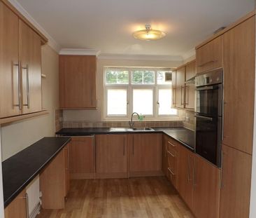 2 bedroom maisonette to rent - Photo 6