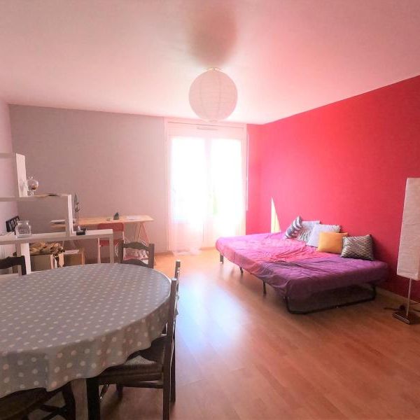 Location Appartement 2 pièces 51m² POITIERS 86000 - Photo 1