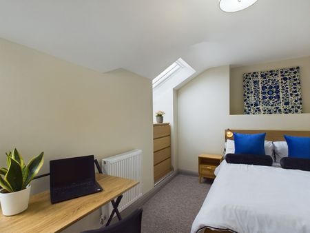 Room in a Shared House, Charlton Road, BS15 - Photo 2
