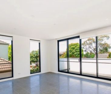 2 Bed, 2 Bath - Photo 4