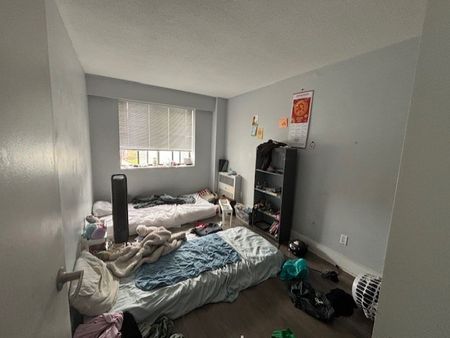 420 Parkdale Ave - Photo 5