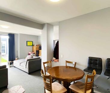 2 BEDROOMS, EAST TAMAKI - Photo 3