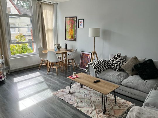 2 bedroom flat to rent - Photo 1