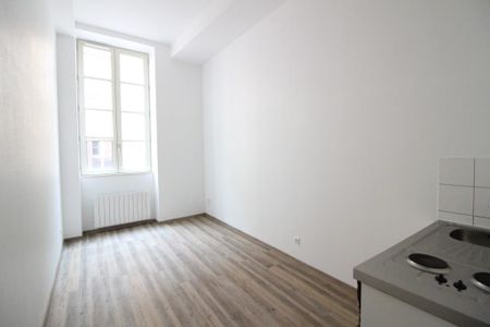 Location Appartement 1 pièce 19m² - Photo 2