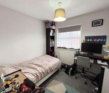 Woodbury Grove, Solihull, West Midlands, B91 - Photo 5