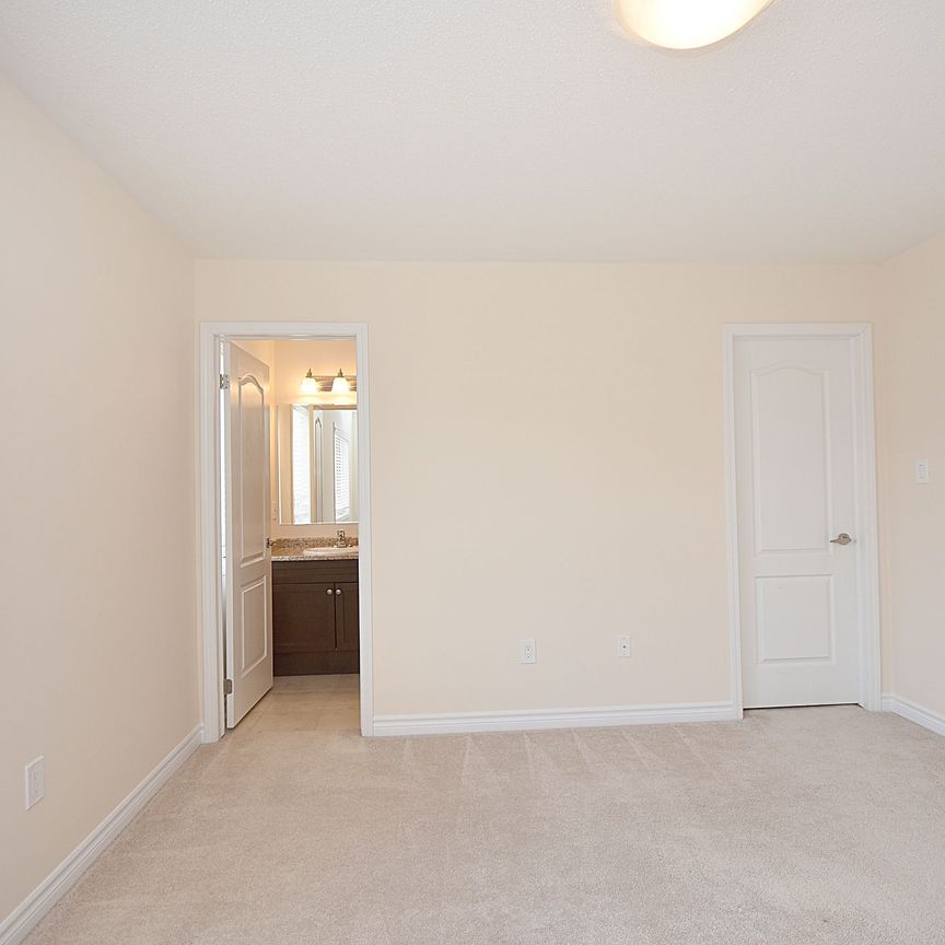 For Lease - 75 Metro Crescent, Brampton, Ontario - Photo 1