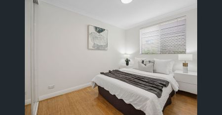 SUNLIT NORTH-FACING APARTMENT IN PRIME CHATSWOOD LOCATION - Photo 3