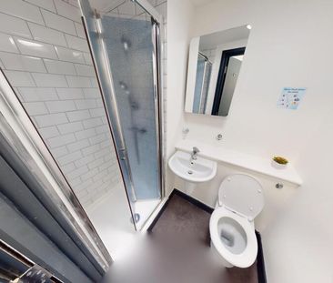 1 bedroom in a flat share to rent - Photo 6