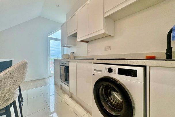 Taverners Way, HODDESDON - Photo 1