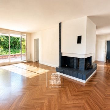 Maison • L'Étang-la-Ville - Photo 1