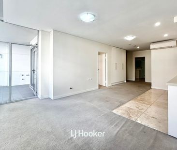 Quiet and Private Home Close to Transport & Gordon Shops - Photo 2