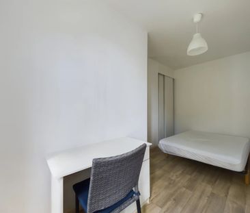 Proche centre ville de Sainte Savine, gare et voie verte - Photo 6