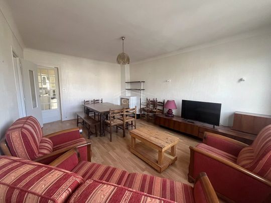 Location Maison 7 pièces 166m² DONGES 44480 - Photo 1