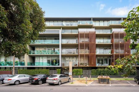 Light, Location and Sensational Views - Photo 4