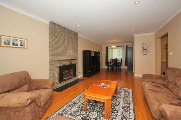 For Lease - 16 Brightbay Crescent, Markham, Ontario - Photo 1