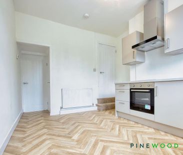 2 bedroom terraced house to rent - Photo 3